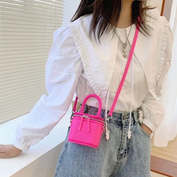 Mini Crossbody - Picture 4 of 4